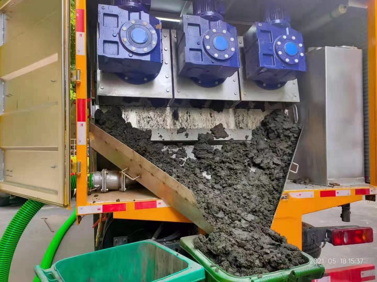 小板镇化粪池清掏城市维护站-泥浆净化干湿分离处理